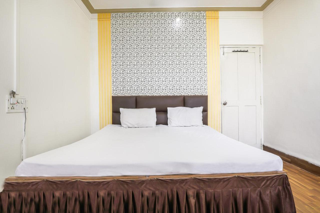 Spot On 37412 Hotel Priti International Мапуса Екстериор снимка